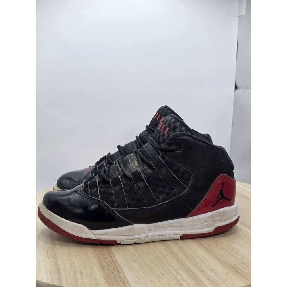Nike Jordan Max‎ Aura PS Black Gym Red Size 13.5C AQ9216-006  Kids Shoes